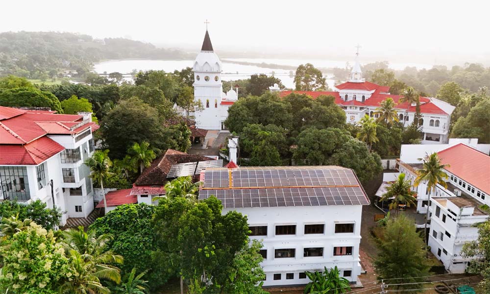 ദേവലോകത്തിന് ഇനി സൂര്യശോഭ, ഊര്‍ജ്ജ സ്വയംപര്യാപ്തത കൈവരിച്ച് മലങ്കരസഭാ ആസ്ഥാനം