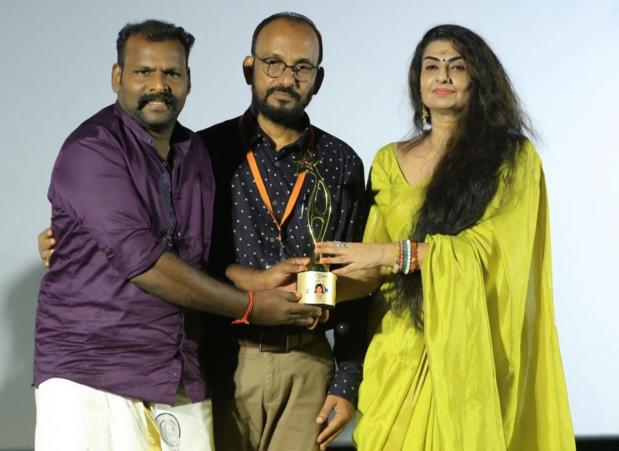 ഇൻ്റർനാഷണൽ പുലരി ടീ വി അവാർഡുകൾ വിതരണം ചെയ്തു